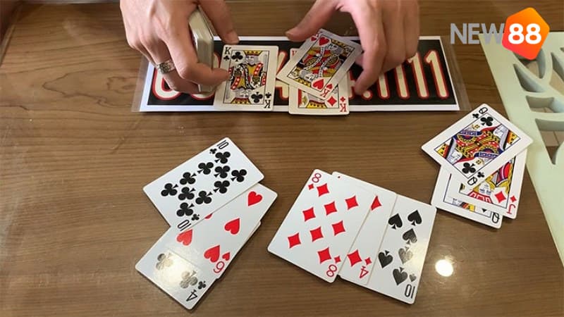 Giới thiệu về cách chia bài Liêng cho anh em cần biết