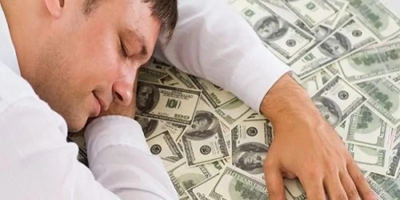 Ý nghĩa đằng sau giấc mơ nằm mơ lượm được tiền