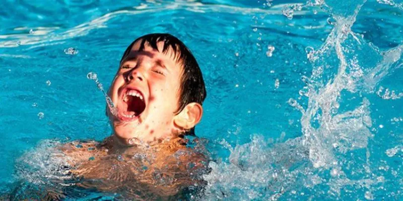 Ý nghĩa giấc mơ thấy đuối nước dựa trên bối cảnh chi tiết