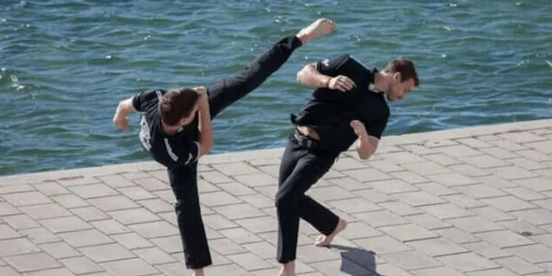 Các con số may mắn từ giấc mơ thấy đánh nhau