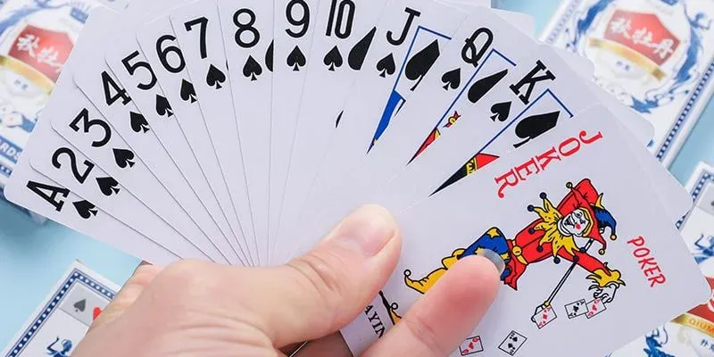 Những quy tắc cơ bản cần biết khi chơi bài Tiến Lên là gì?