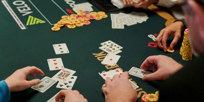 Quy tắc cơ bản khi chơi Pai Gow Poker là gì?